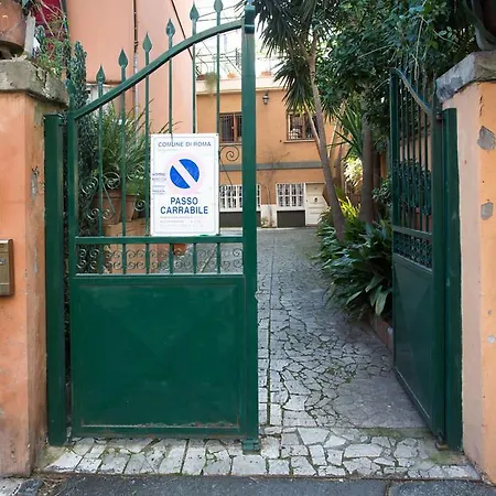 Apartment Via Paolo Segneri